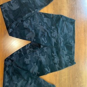 Lululemon align high-rise crop 23”